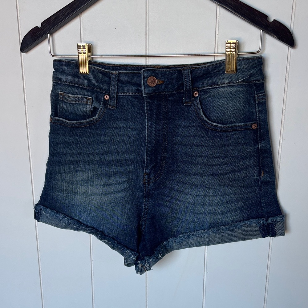NWOT Celebrity Pink High Rise Jean Shorts size 28